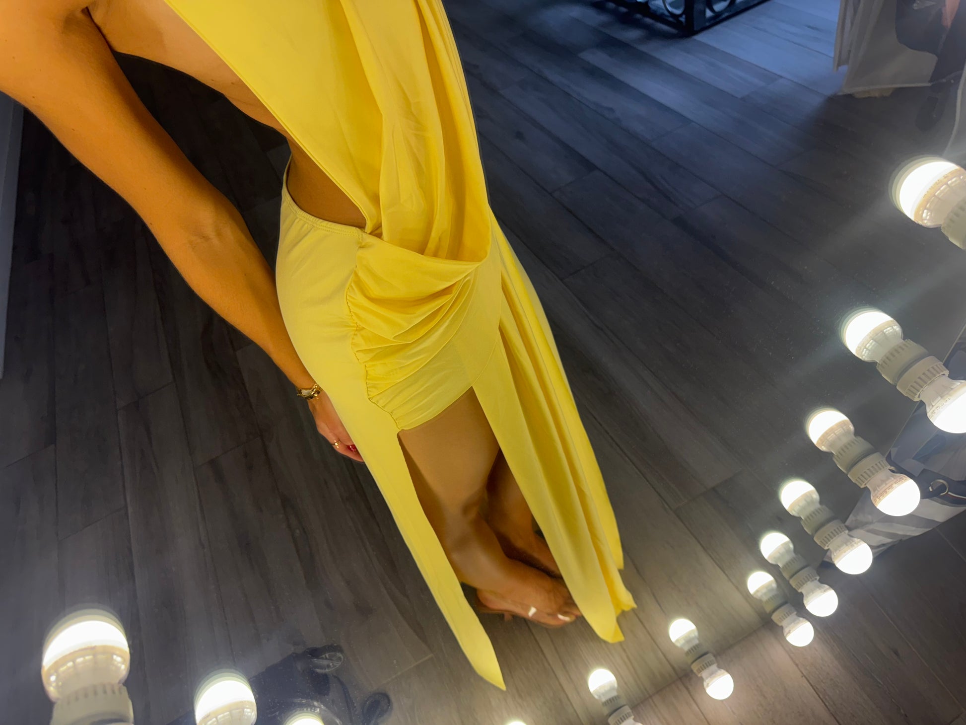 The “Tamara” Backless