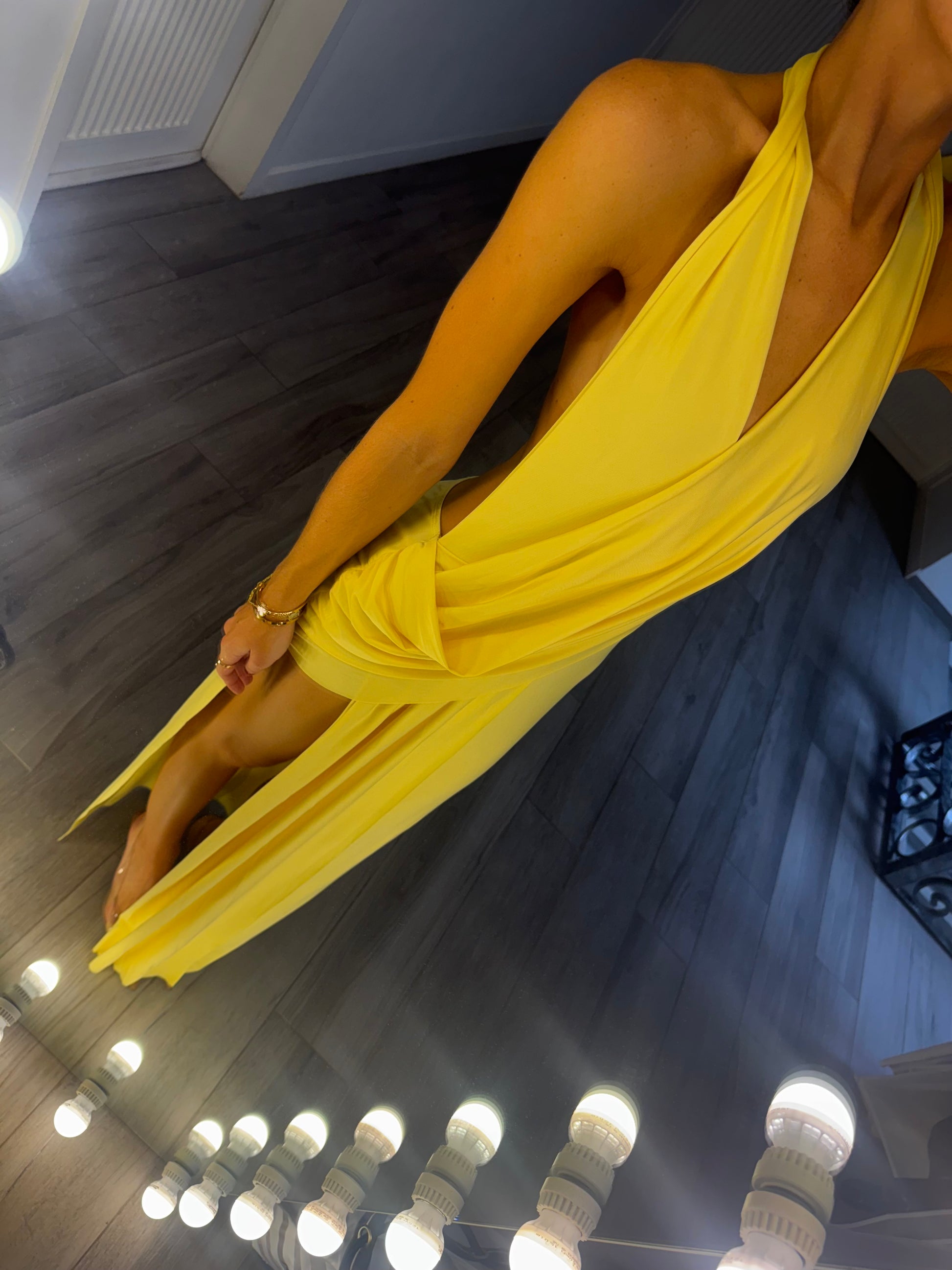 The “Tamara” Backless