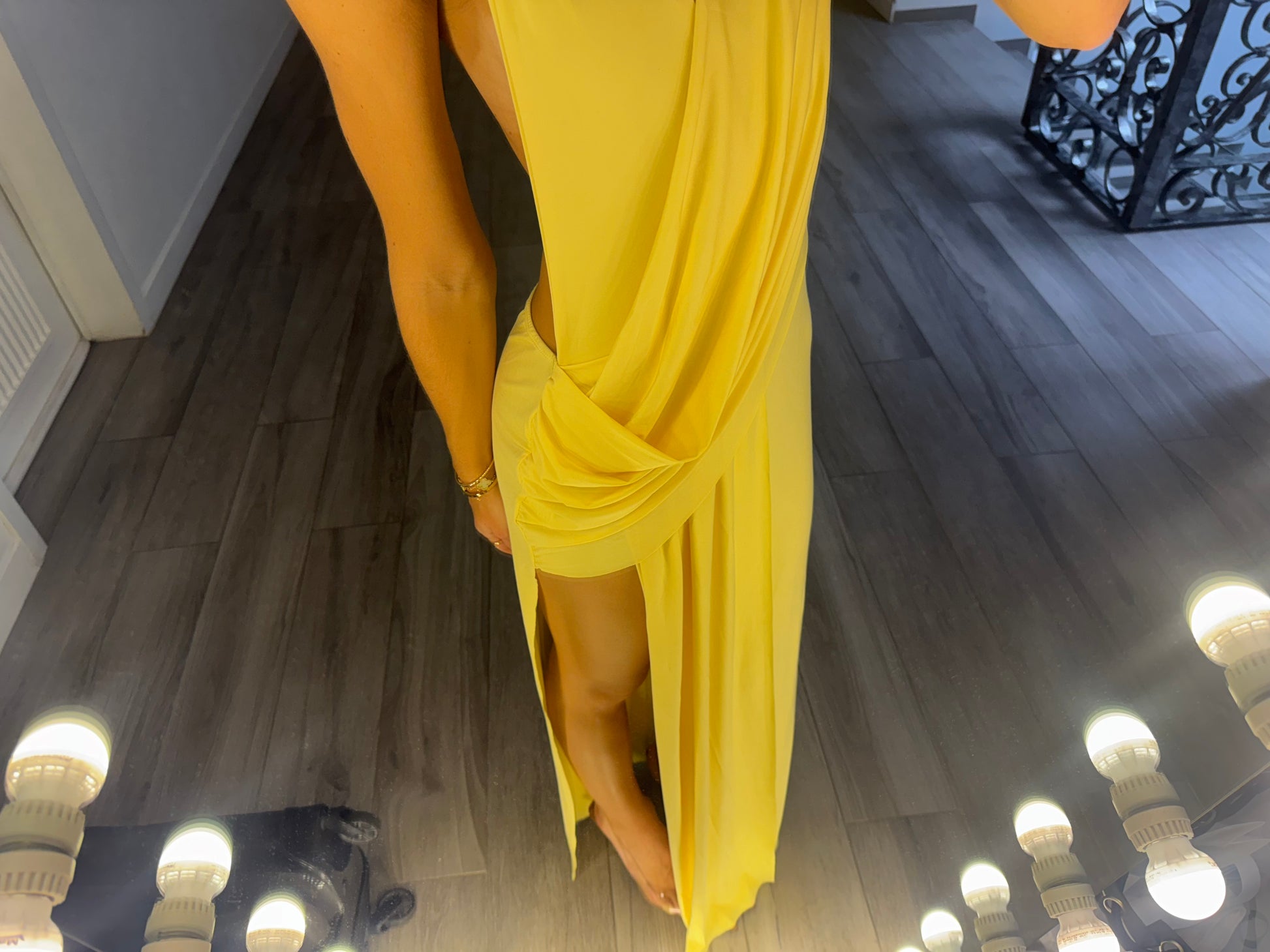 The “Tamara” Backless
