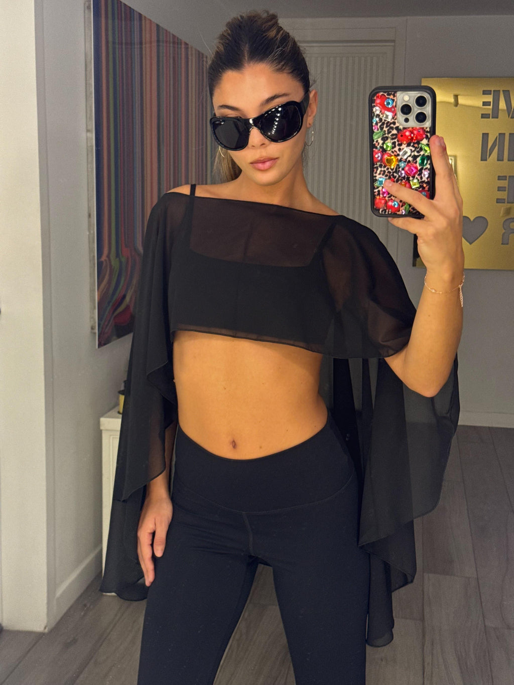 MINI BLACK CAPE