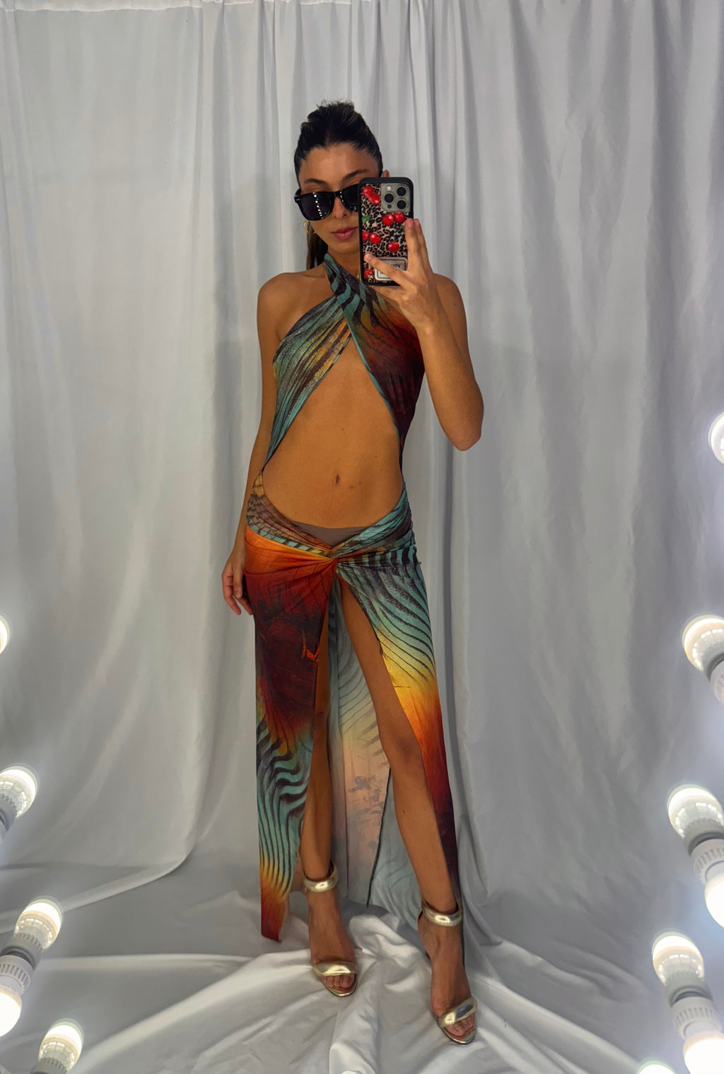 “Jaded-Lndn” Tropical