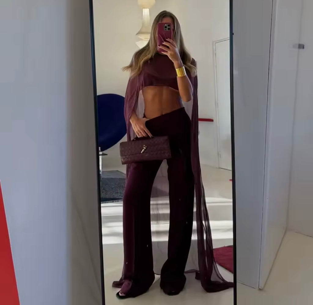 “Burgundy” Cape