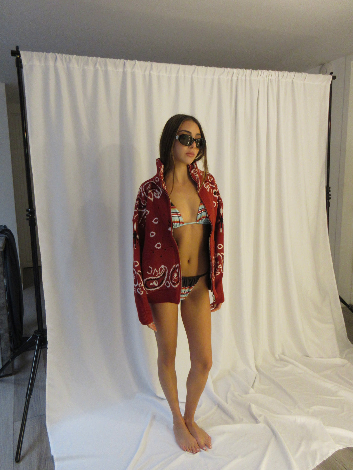 RED BANDANA ZIP-UP